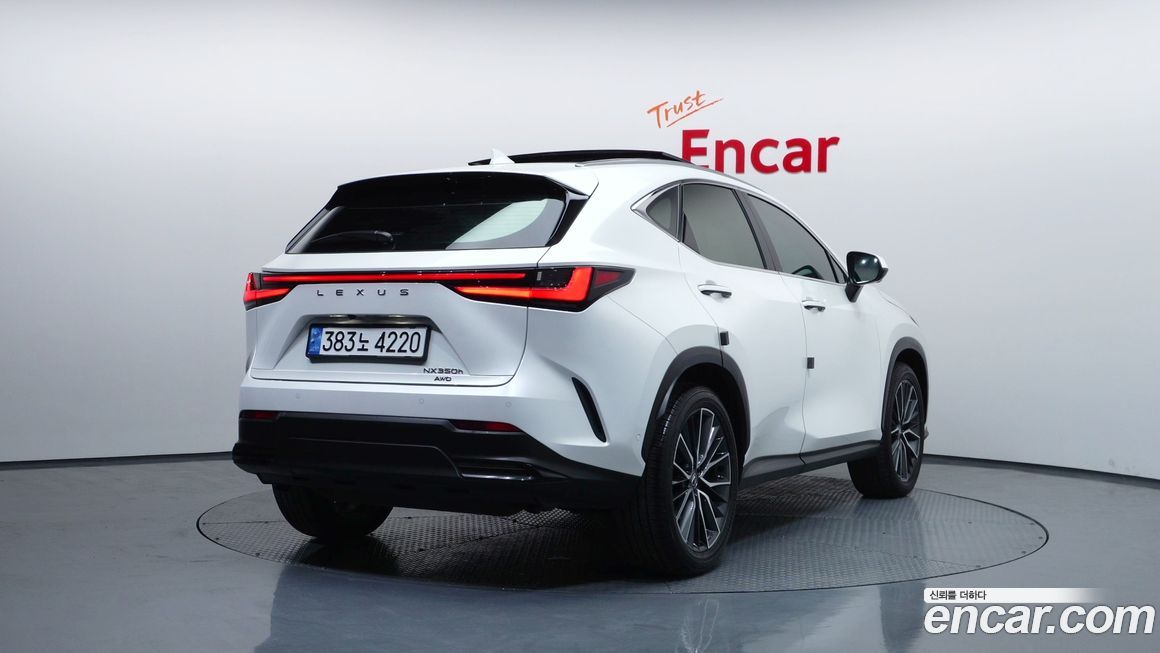 Lexus NX 2025