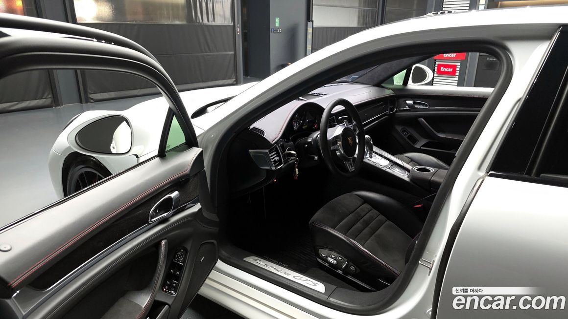 Porsche Panamera 2013