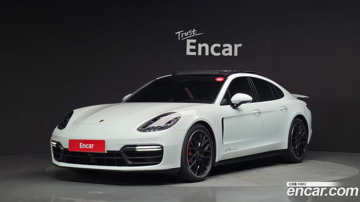 Porsche Panamera 2019