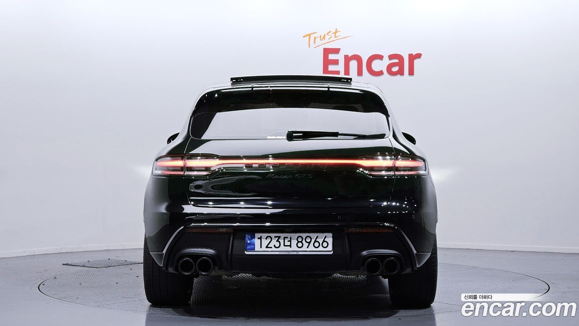 Porsche Macan 2023