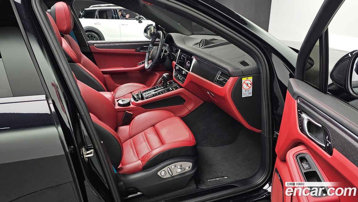 Porsche Macan 2023