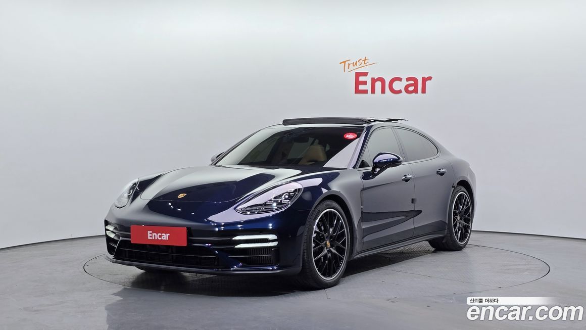 Porsche Panamera 2021