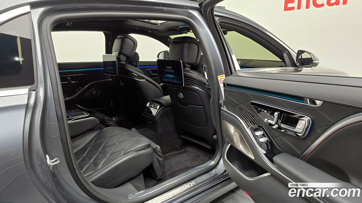 Mercedes-Benz S-Class 2021