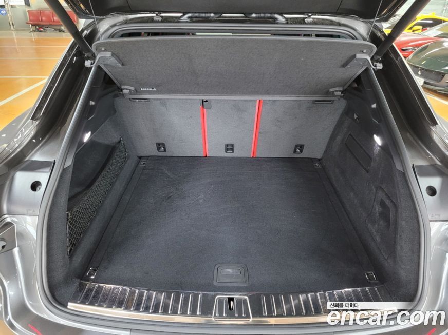 Porsche Cayenne 2021