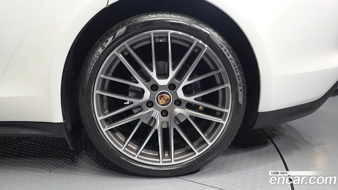 Porsche Panamera 2022