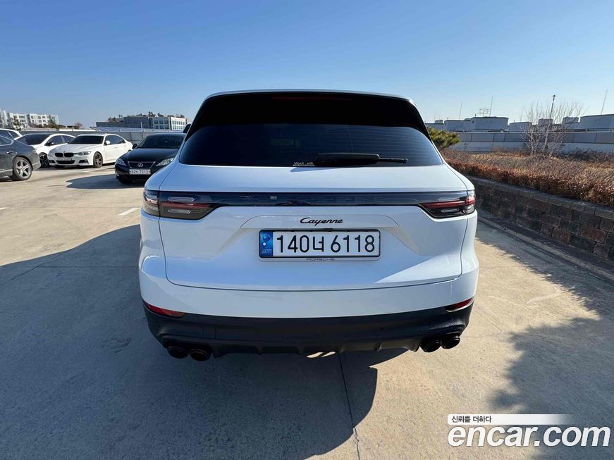 Porsche Cayenne 2023