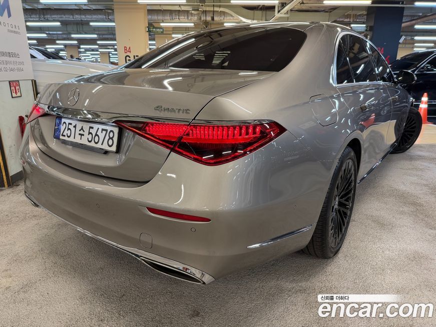 Mercedes-Benz S-Class 2023