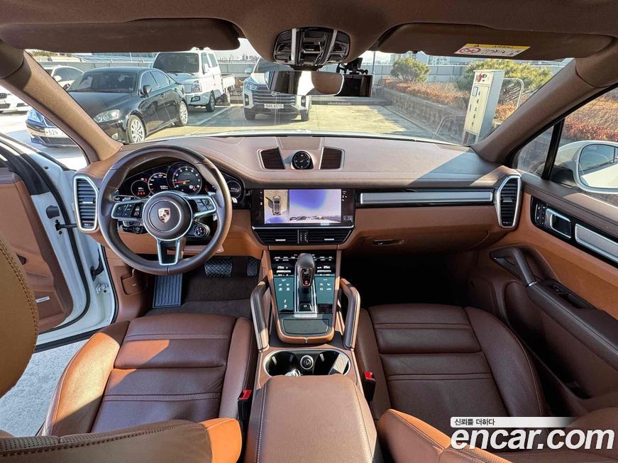 Porsche Cayenne 2023