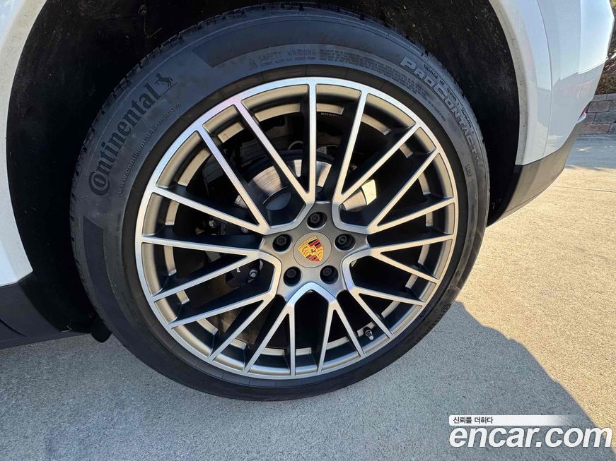 Porsche Cayenne 2023