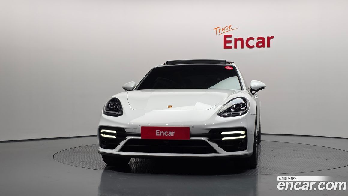 Porsche Panamera 2022