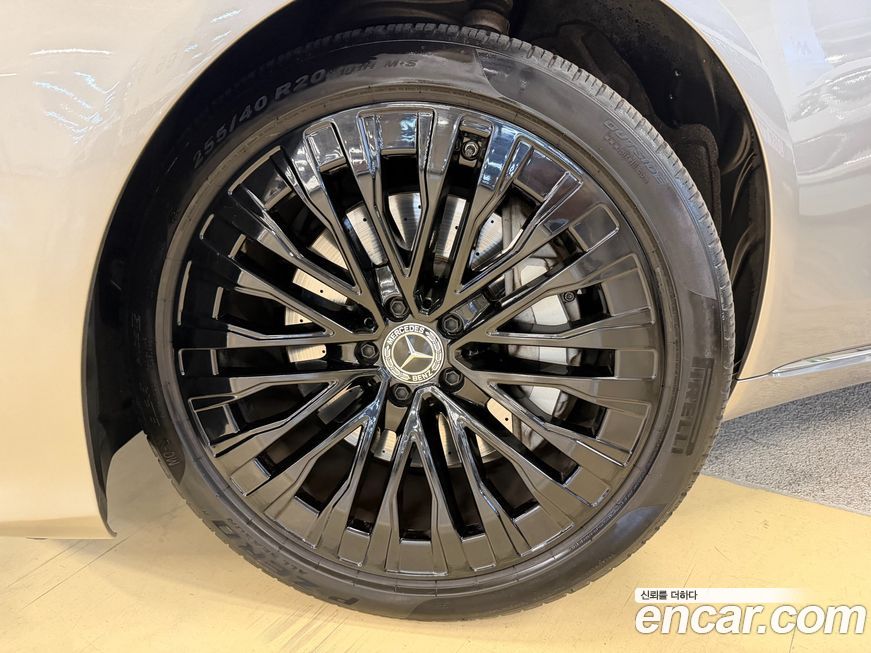 Mercedes-Benz S-Class 2023