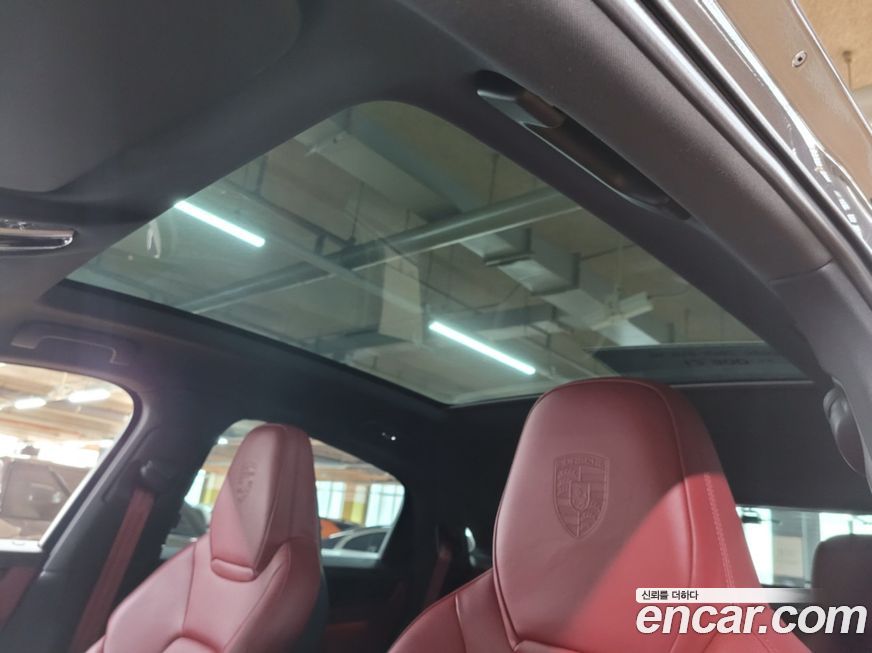 Porsche Cayenne 2021