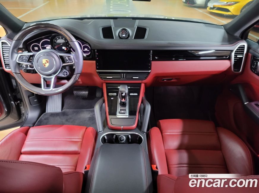 Porsche Cayenne 2021