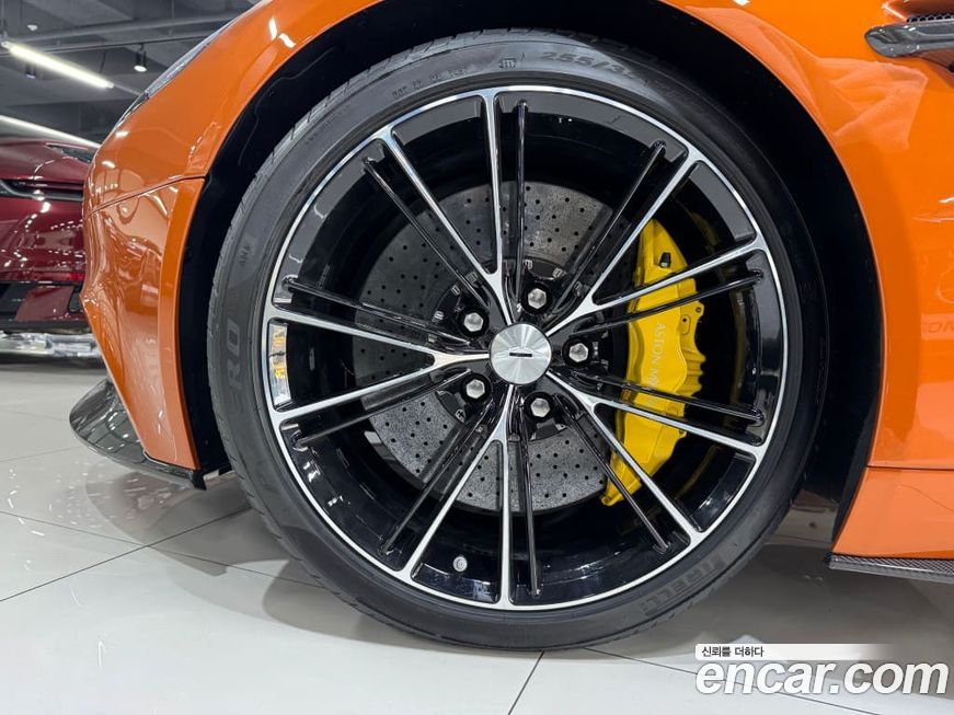 Astonmartin Vanquish 2016