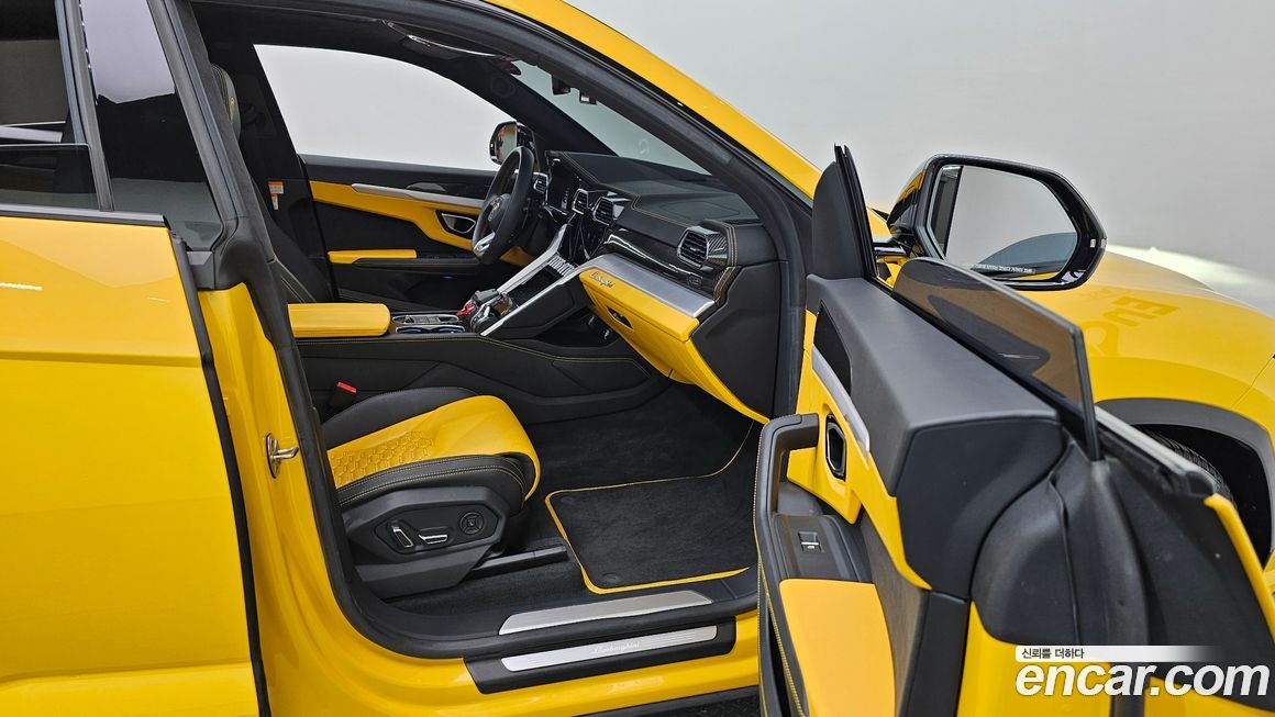 Lamborghini Urus 2020