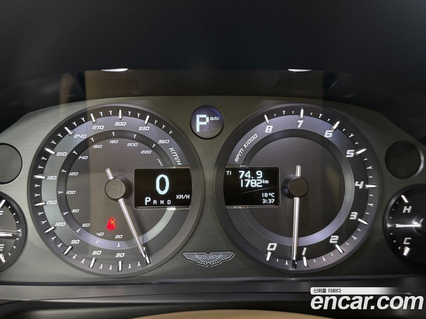 Astonmartin Vanquish 2016