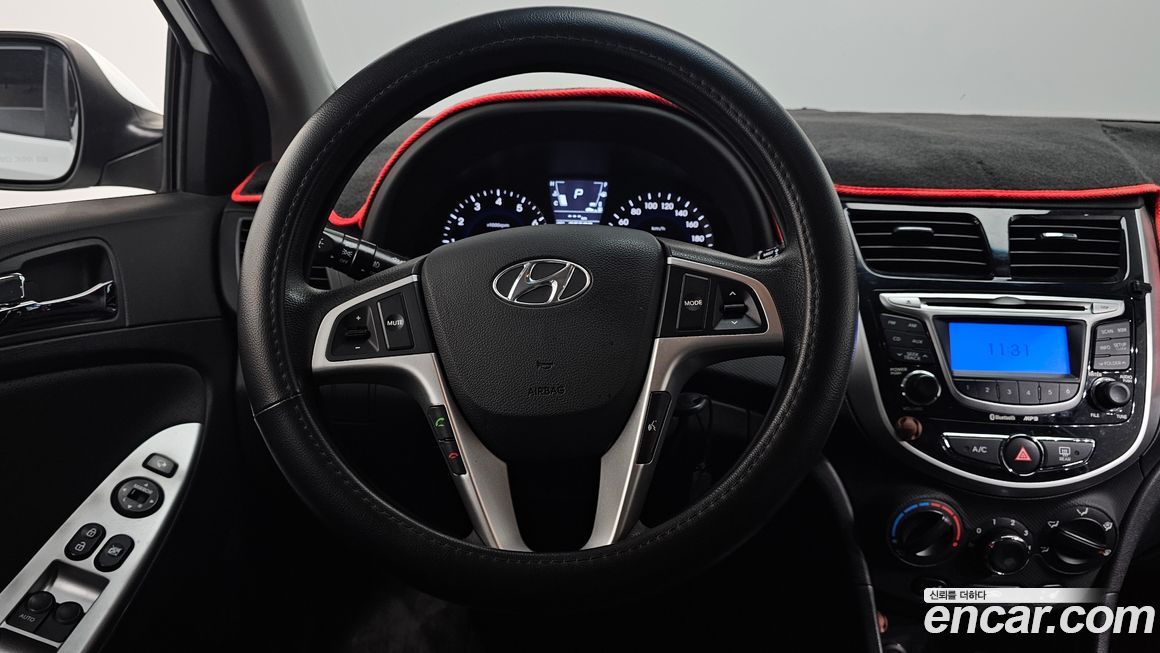 Hyundai Accent 2011
