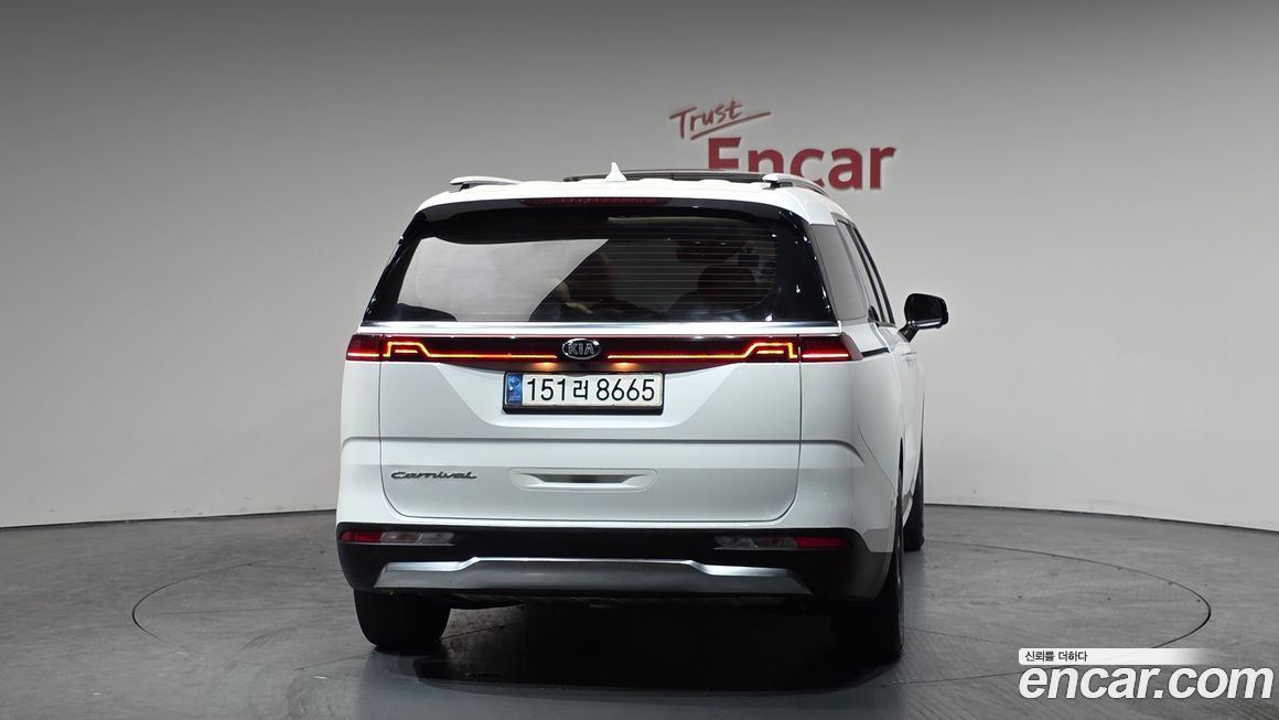 Kia Canival 2021