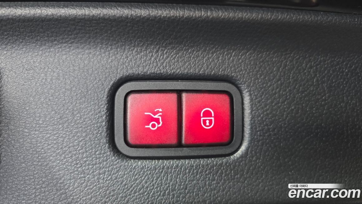 Mercedes-Benz S-Class 2024