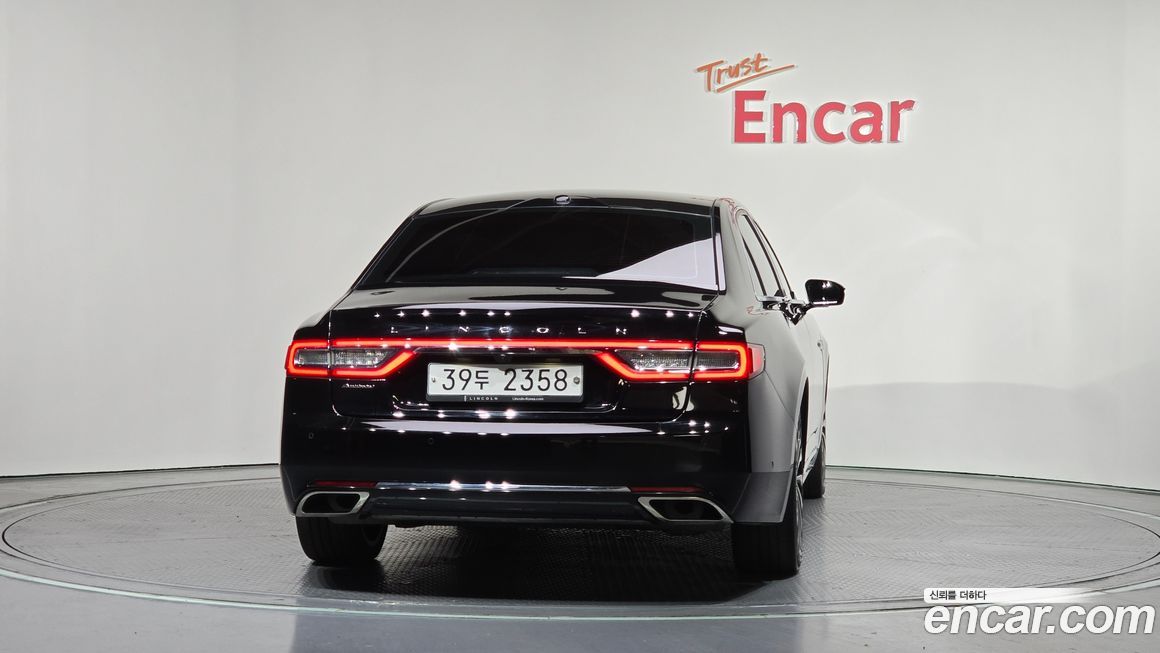 Lincoln Continental 2017