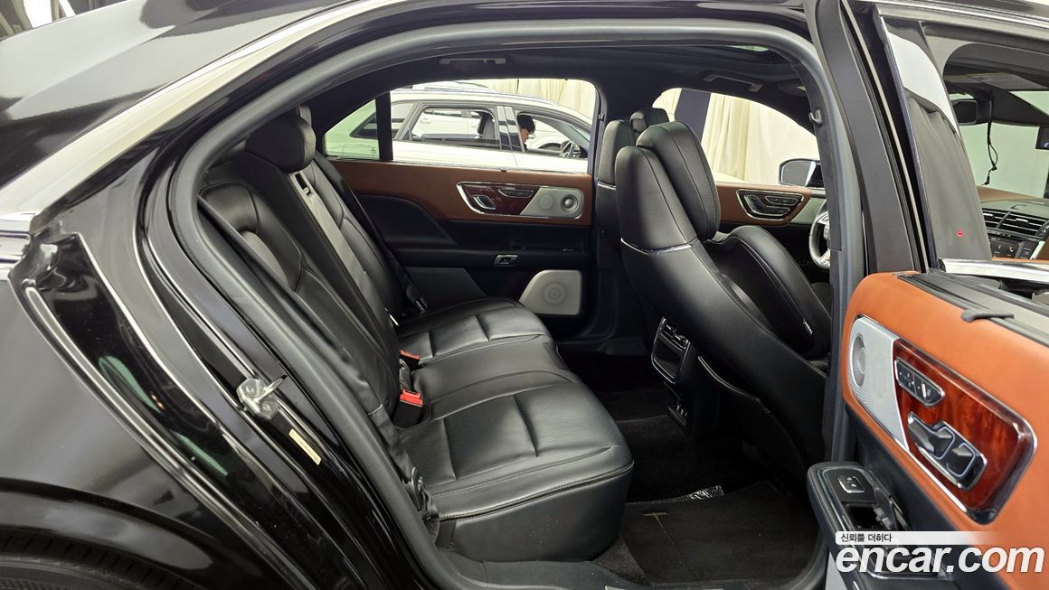 Lincoln Continental 2017