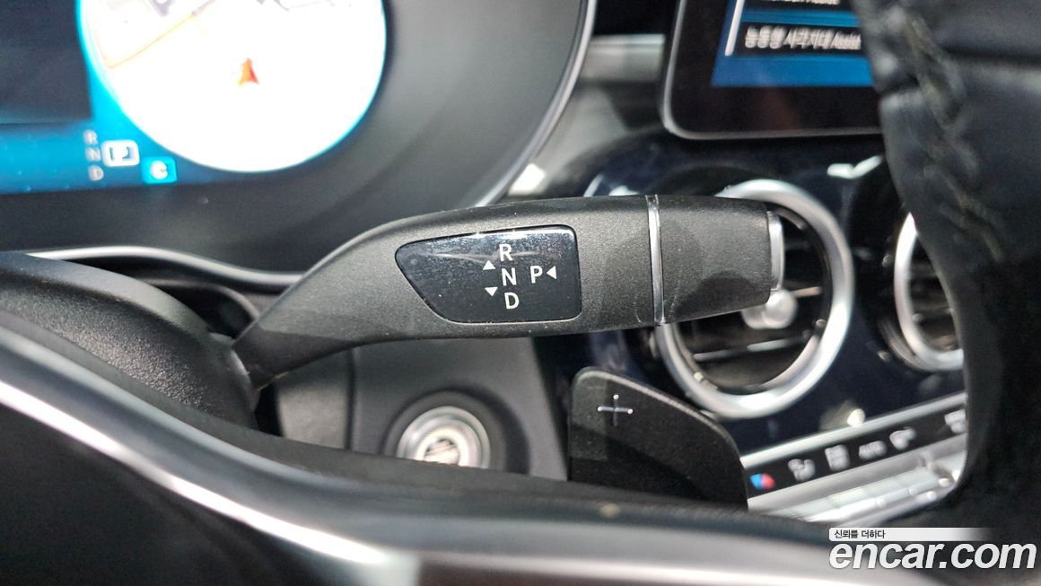 Mercedes-Benz GLC-Class 2020