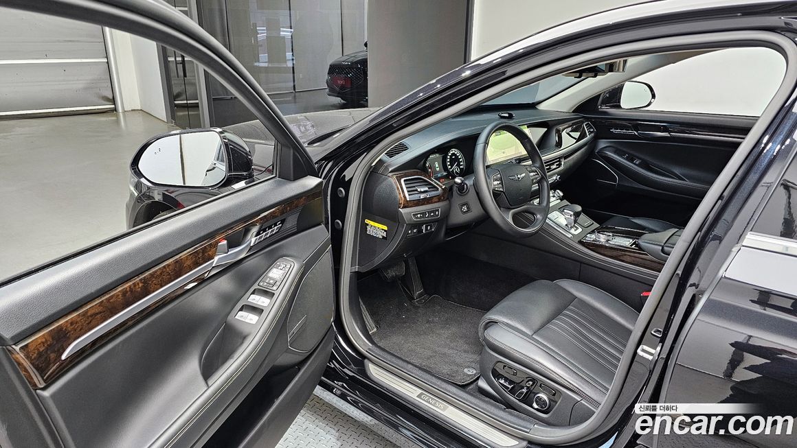 Genesis G90 2021