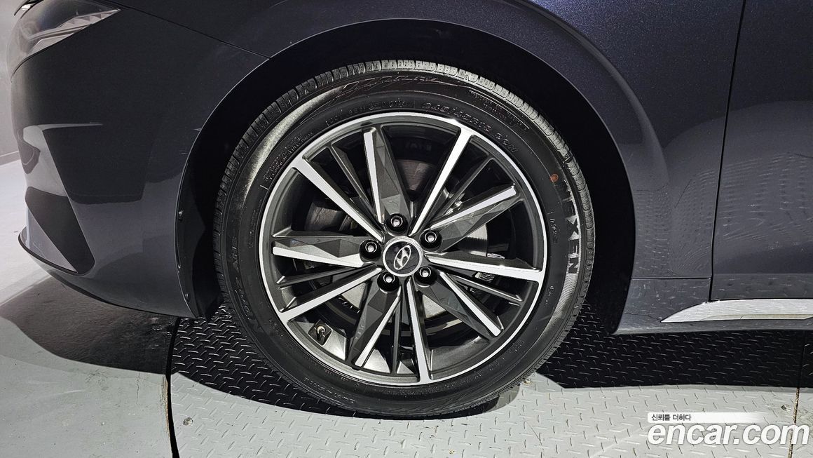 Hyundai Grandeur 2021