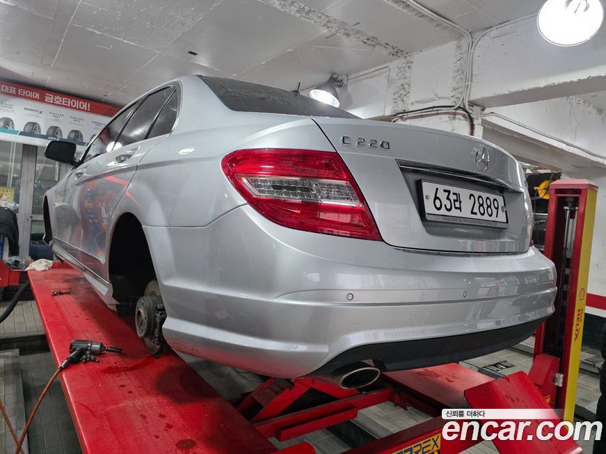 Mercedes-Benz C-Class 2009