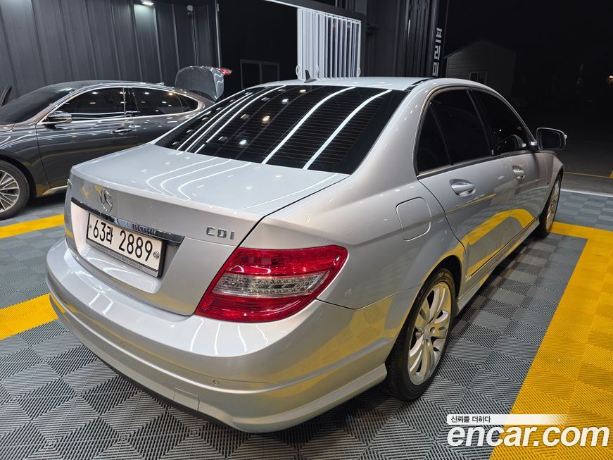 Mercedes-Benz C-Class 2009