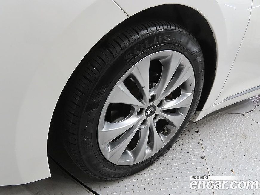 Hyundai Grandeur 2012