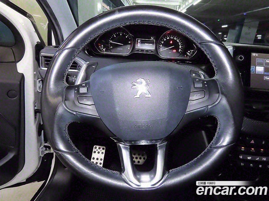 Peugeot 2008 2015