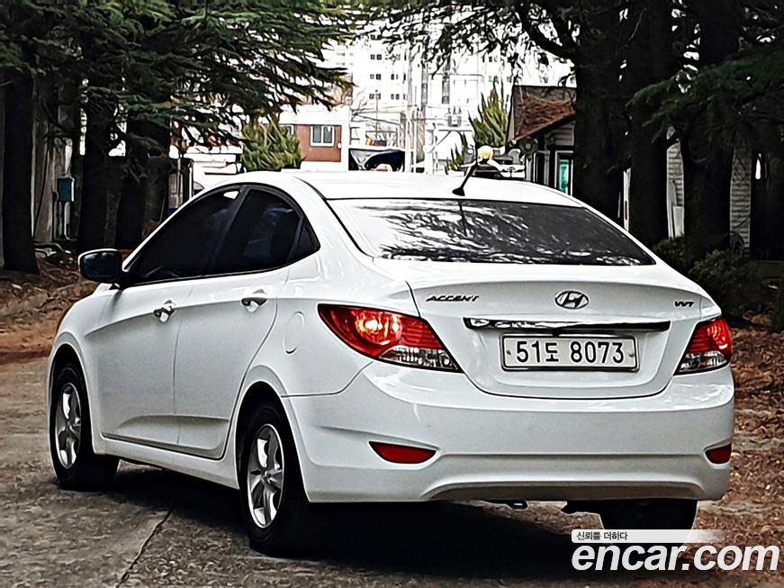 Hyundai Accent 2013