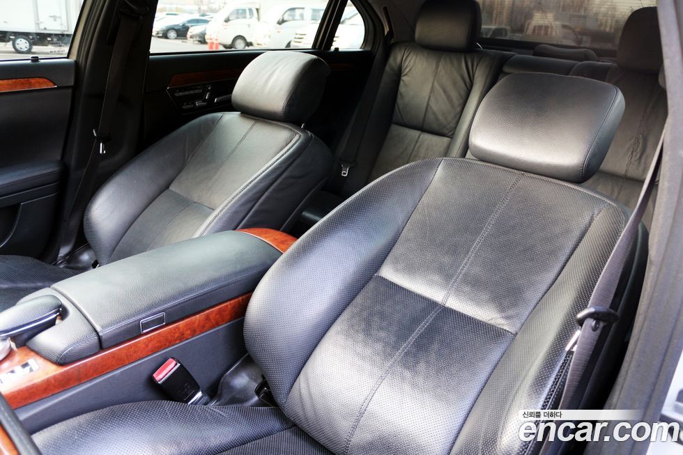 Mercedes-Benz S-Class 2006