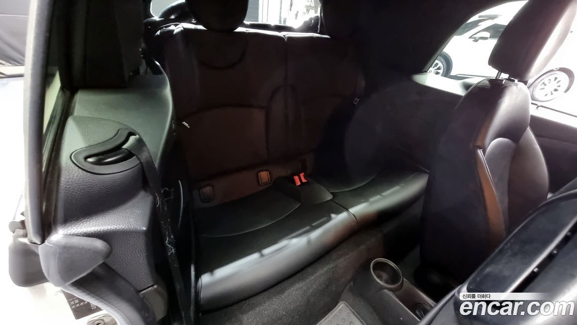 Mini Cooper Convertible 2014