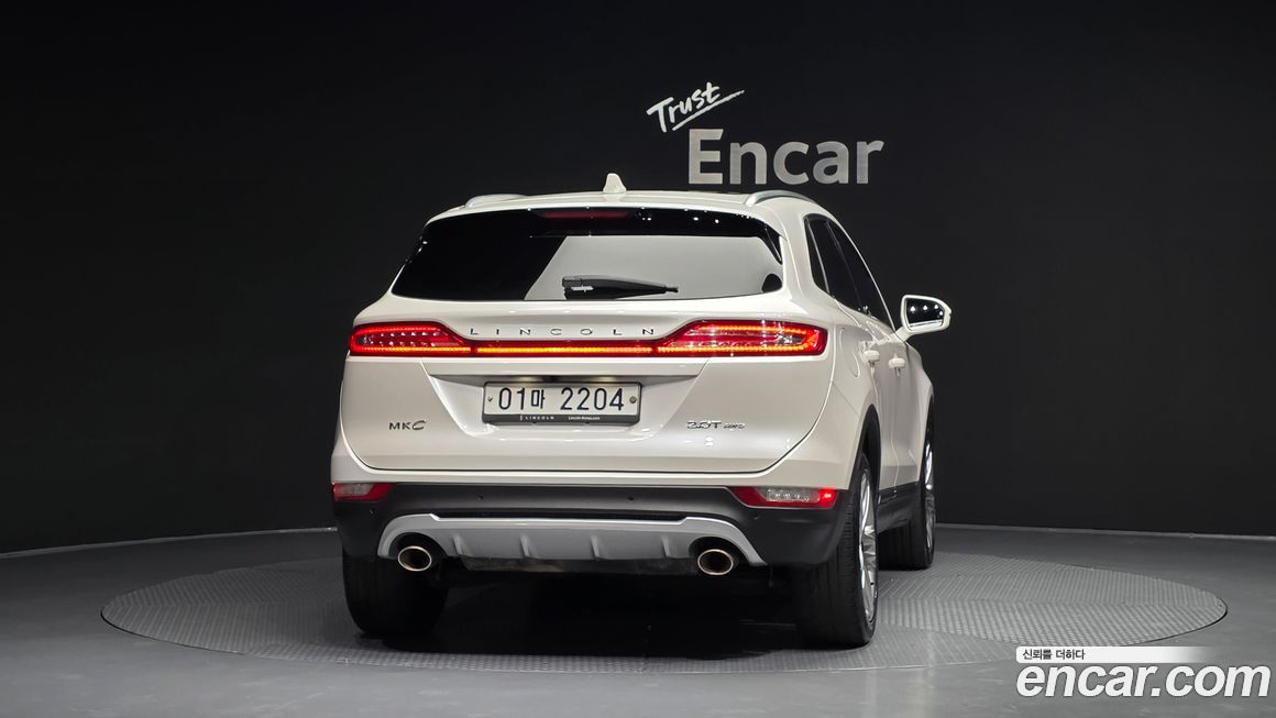 Lincoln MKC 2017