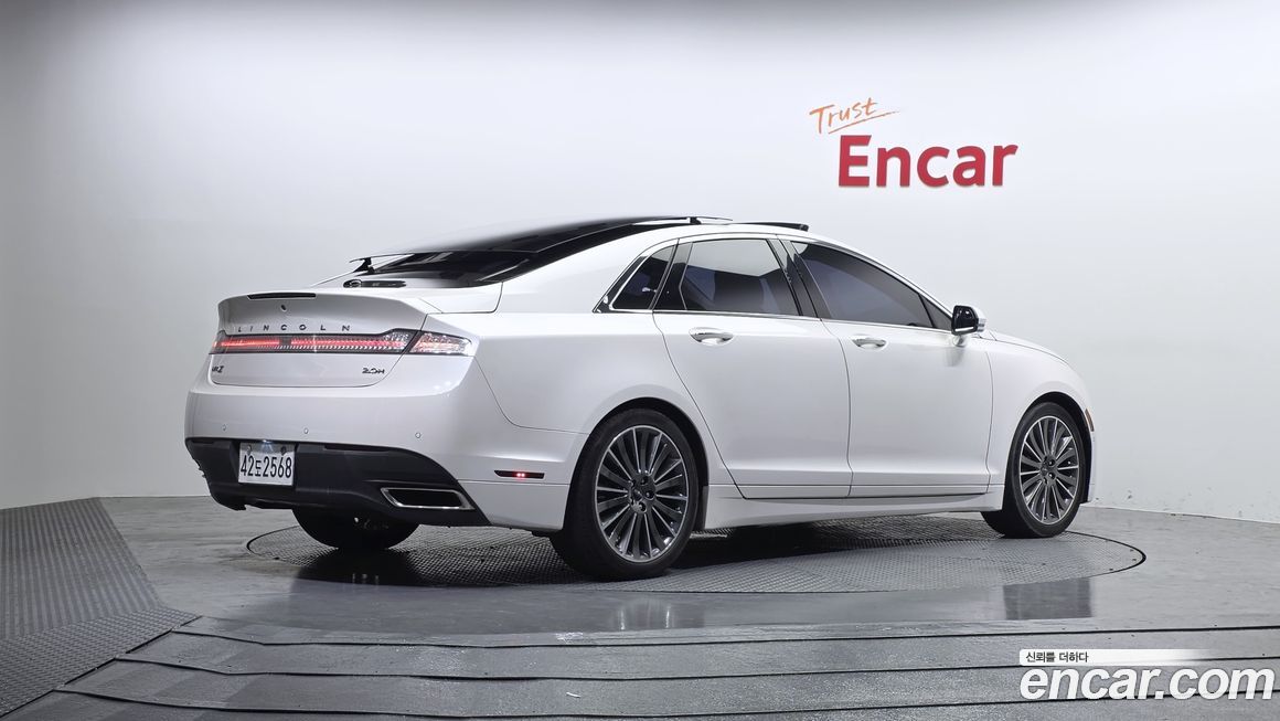 Lincoln MKZ 2015