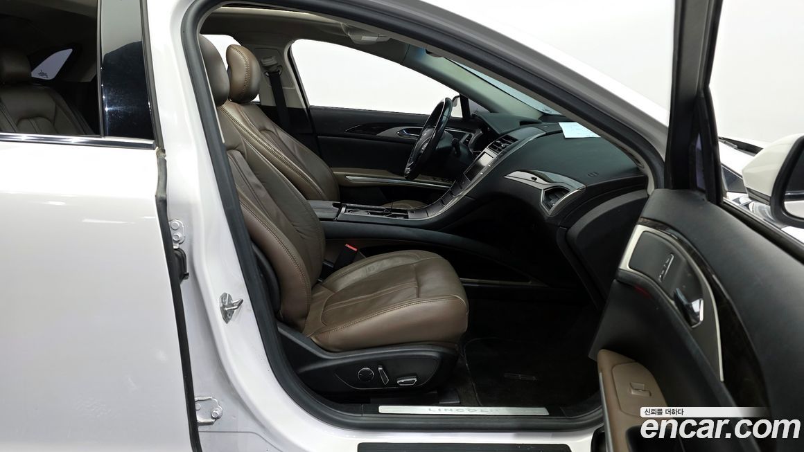Lincoln MKZ 2015