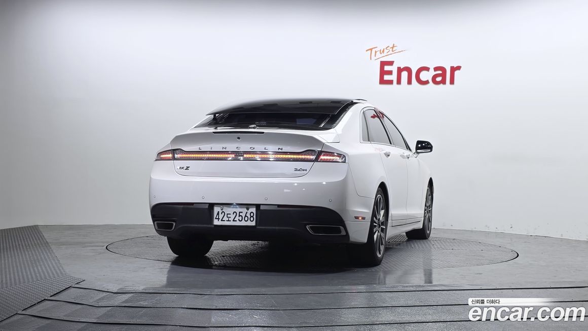 Lincoln MKZ 2015