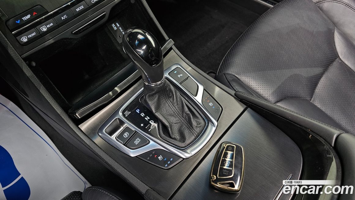 Hyundai Grandeur 2015