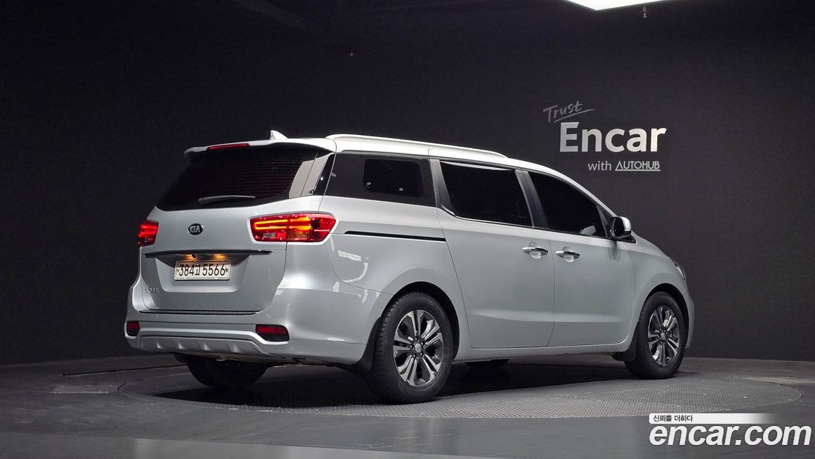Kia Canival 2019