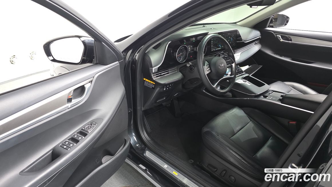 Hyundai Grandeur 2020