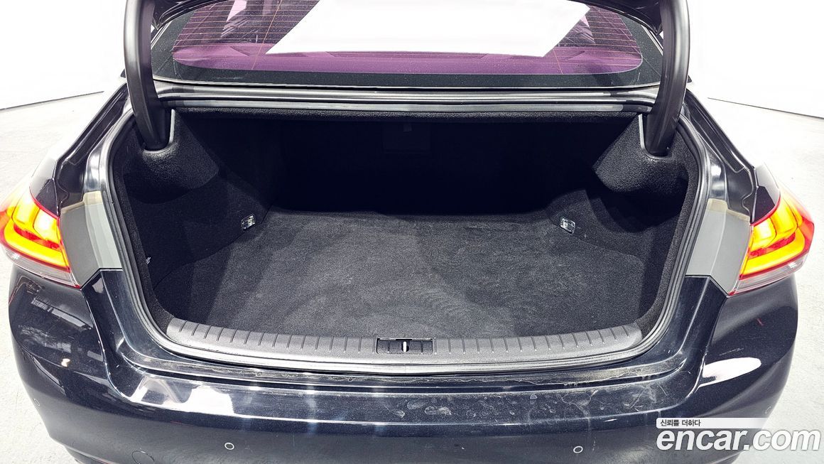 Hyundai Genesis 2016