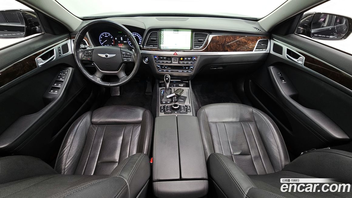 Hyundai Genesis 2016