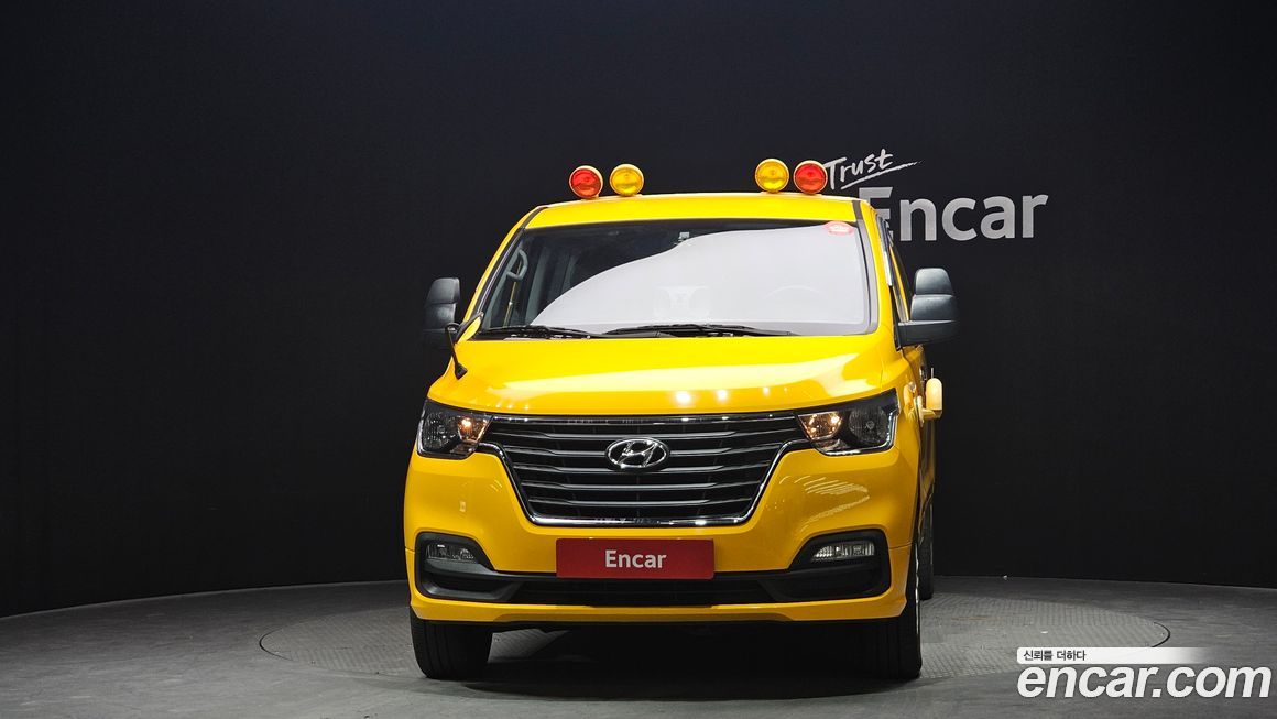 Hyundai Starex 2021