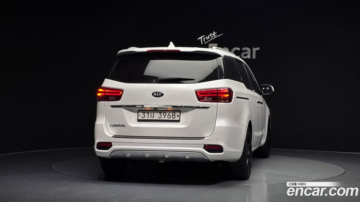 Kia Canival 2019