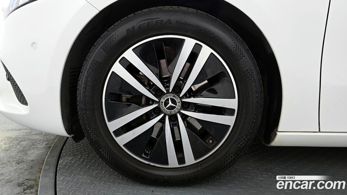 Mercedes-Benz A-Class 2021