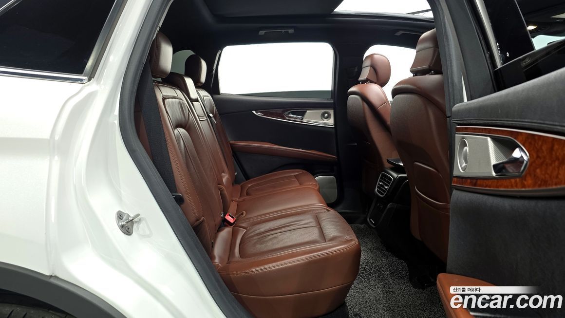 Lincoln Nautilus 2020