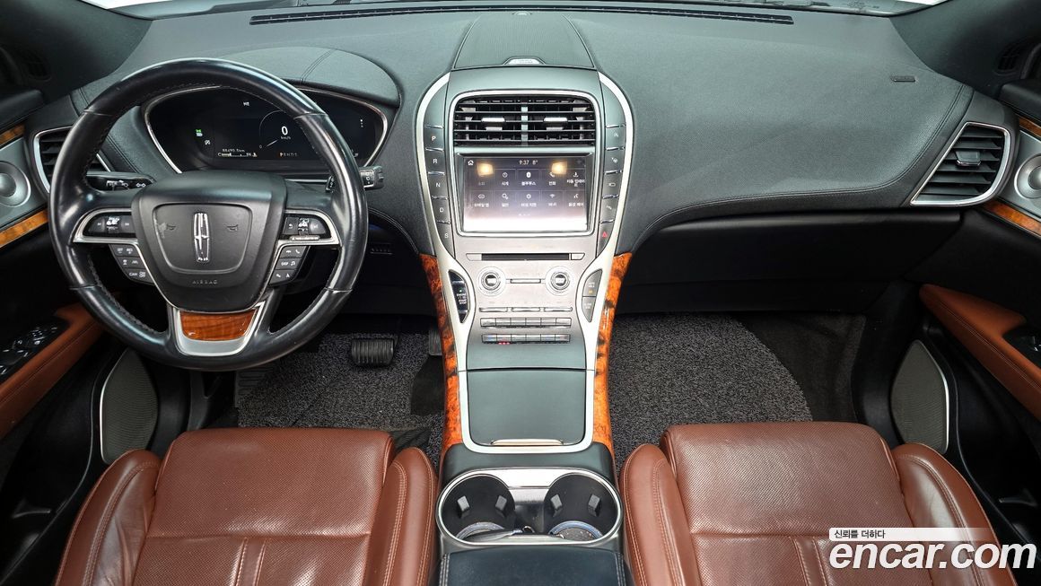 Lincoln Nautilus 2020