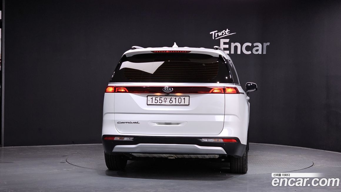 Kia Canival 2021
